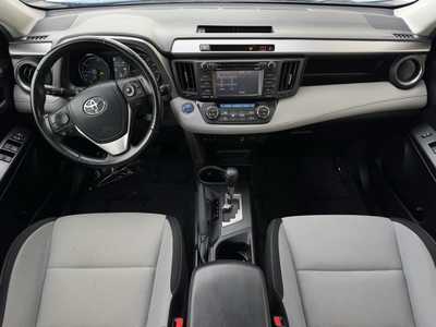 2017 Toyota RAV4, $19987. Photo 8