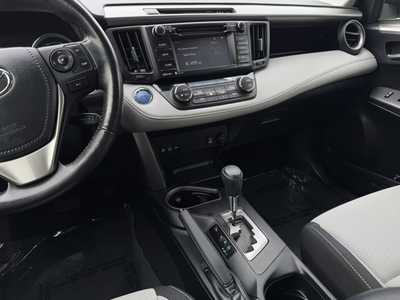 2018 Toyota RAV4, $20997. Photo 11
