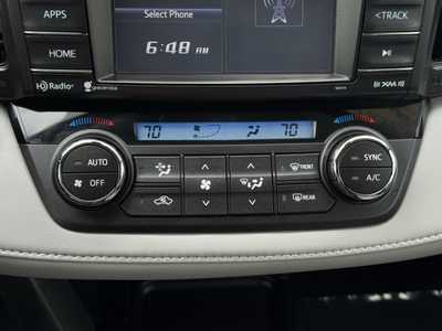 2018 Toyota RAV4, $20997. Photo 9