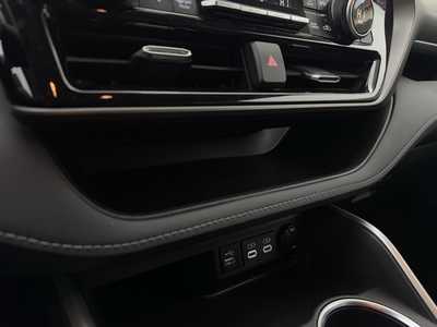 2024 Toyota Highlander, $40799. Photo 11