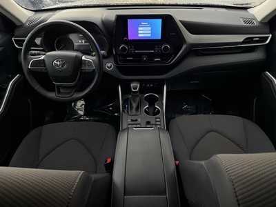 2024 Toyota Highlander, $40799. Photo 9