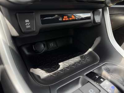 2025 Toyota RAV4, $32763. Photo 9