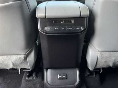 2022 Toyota Highlander, $42998. Photo 9