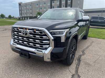 2023 Toyota Tundra Crew Cab, $50500. Photo 3