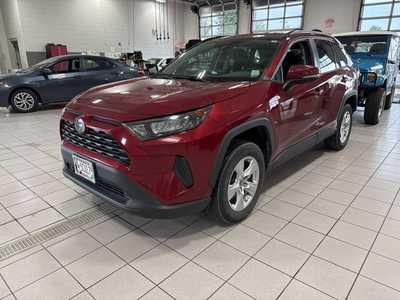 2019 Toyota RAV4, $21000. Photo 2