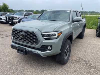 2022 Toyota Tacoma, $39500. Photo 3