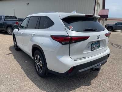 2022 Toyota Highlander, $40000. Photo 5