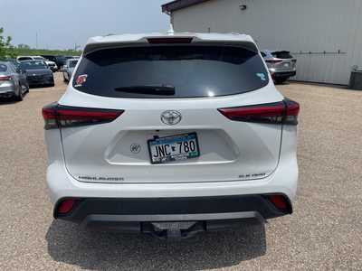 2022 Toyota Highlander, $40000. Photo 6