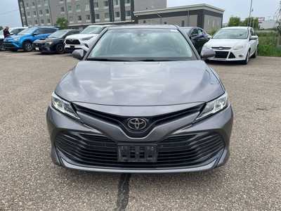 2019 Toyota Camry, $18500. Photo 2