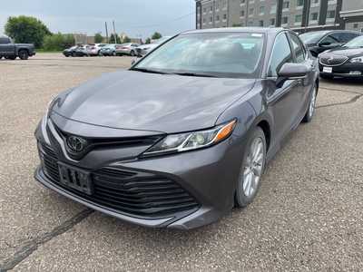 2019 Toyota Camry, $18500. Photo 3