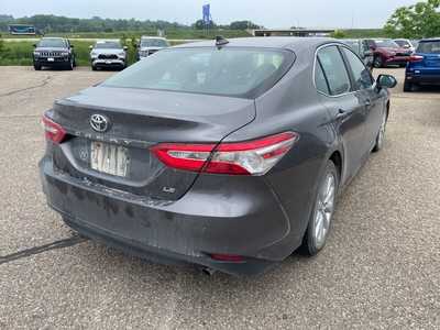 2019 Toyota Camry, $18500. Photo 7