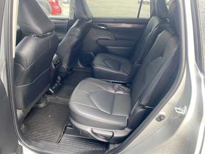 2023 Toyota Highlander, $47000. Photo 11