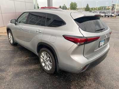 2023 Toyota Highlander, $47000. Photo 5
