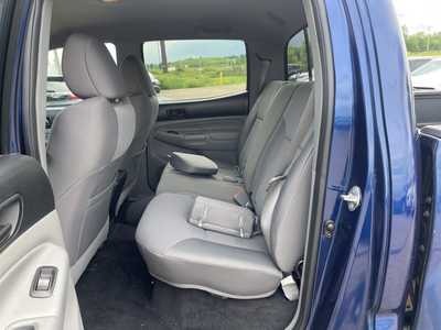 2015 Toyota Tacoma, $29000. Photo 10