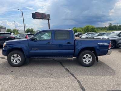 2015 Toyota Tacoma, $29000. Photo 4