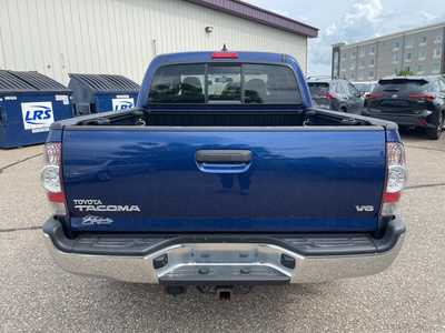 2015 Toyota Tacoma, $29000. Photo 6
