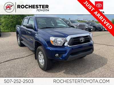 2015 Toyota Tacoma, $29000. Photo 1