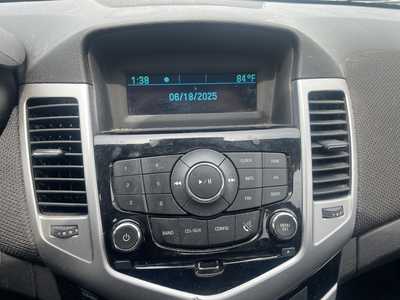 2016 Chevrolet Cruze, $10000. Photo 11