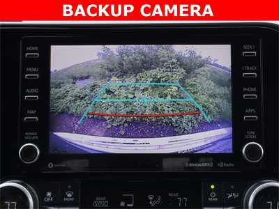 2020 Toyota Highlander, $33998. Photo 3