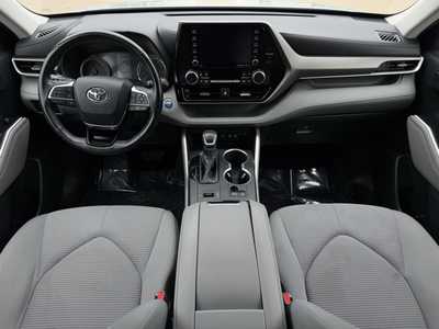 2020 Toyota Highlander, $33998. Photo 9