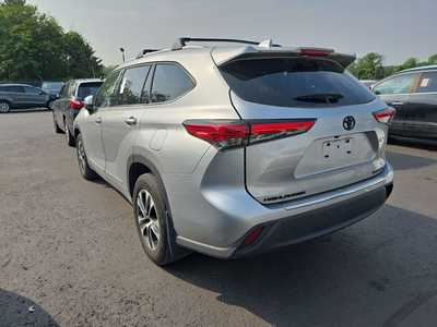 2022 Toyota Highlander, $41500. Photo 3