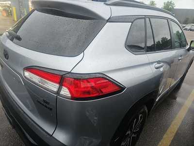 2023 Toyota Corolla Cross, $29000. Photo 3