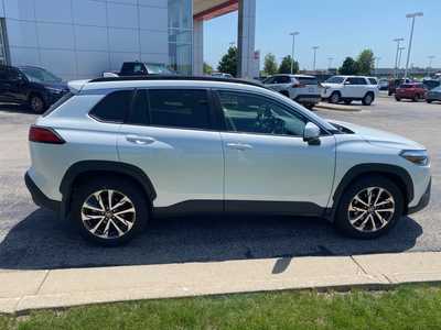 2023 Toyota Corolla Cross, $33000. Photo 8