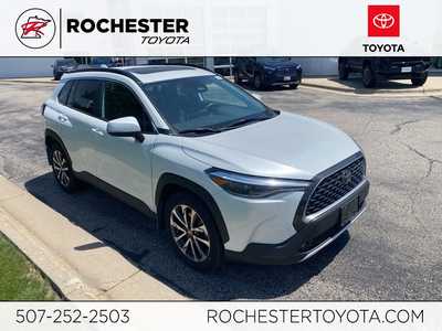 2023 Toyota Corolla Cross, $33000. Photo 1