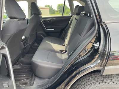 2022 Toyota RAV4, $30500. Photo 10