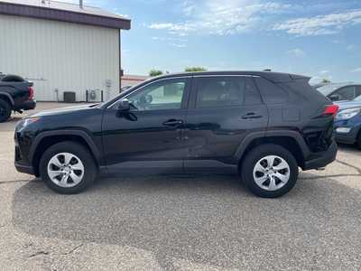 2022 Toyota RAV4, $30500. Photo 4