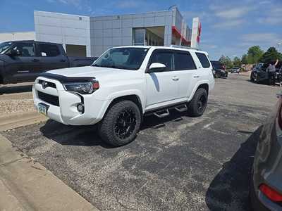 2014 Toyota 4Runner, $19000. Photo 2