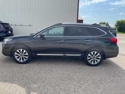 2018 Subaru Outback, $. Photo 4
