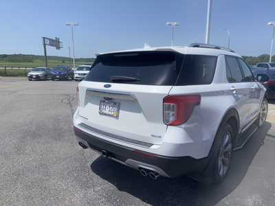 2020 Ford Explorer, $28700. Photo 2