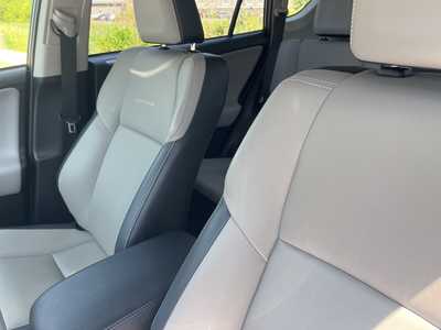 2017 Toyota RAV4, $21500. Photo 5