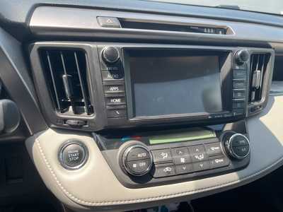 2017 Toyota RAV4, $21500. Photo 7