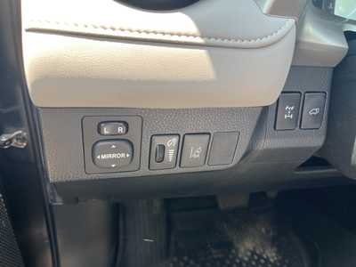 2017 Toyota RAV4, $21500. Photo 8