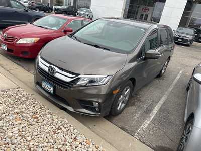 2019 Honda Odyssey, $24700. Photo 2