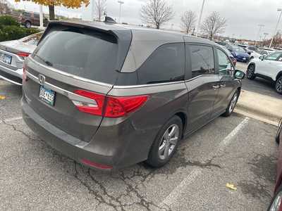 2019 Honda Odyssey, $24700. Photo 4