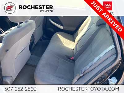 2013 Toyota Prius, $14000. Photo 10