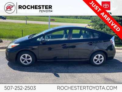 2013 Toyota Prius, $14000. Photo 4
