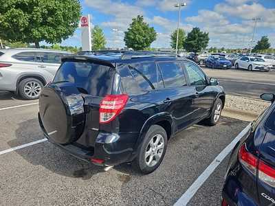 2011 Toyota RAV4, $10500. Photo 4
