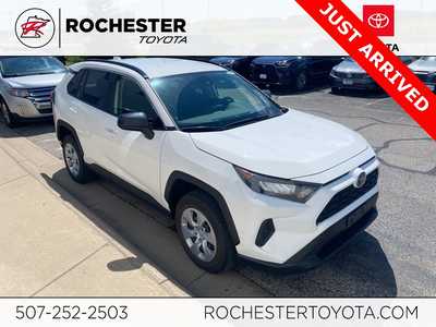 2019 Toyota RAV4, $26500. Photo 1