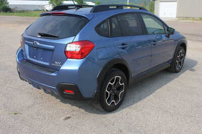 2015 Subaru XV Crosstrek, $13999. Photo 6
