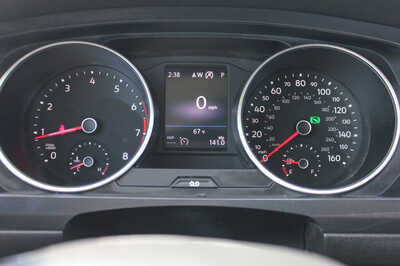 2019 Volkswagen Tiguan, $12999. Photo 12