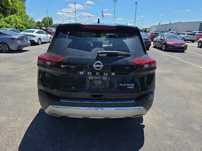 2021 Nissan Rogue, $18999. Photo 6