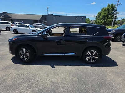 2021 Nissan Rogue, $18999. Photo 8