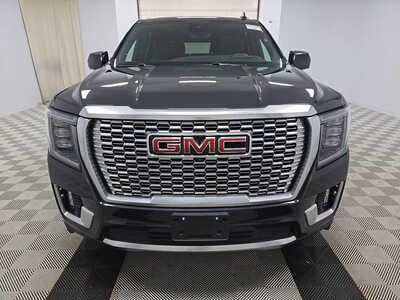 2023 GMC Yukon, $55999. Photo 2