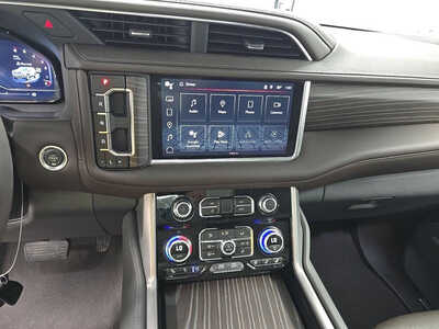 2023 GMC Yukon, $55999. Photo 8