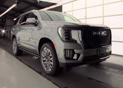 2023 GMC Yukon, $55999. Photo 2