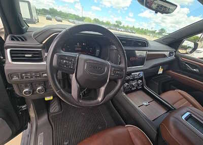 2023 GMC Yukon, $55999. Photo 7